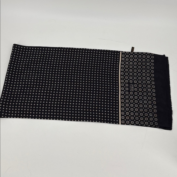 Alcott & Andrews Vintage Black Cream Silk Geometric Patterned Scarf 13 x 56 - Picture 7 of 10